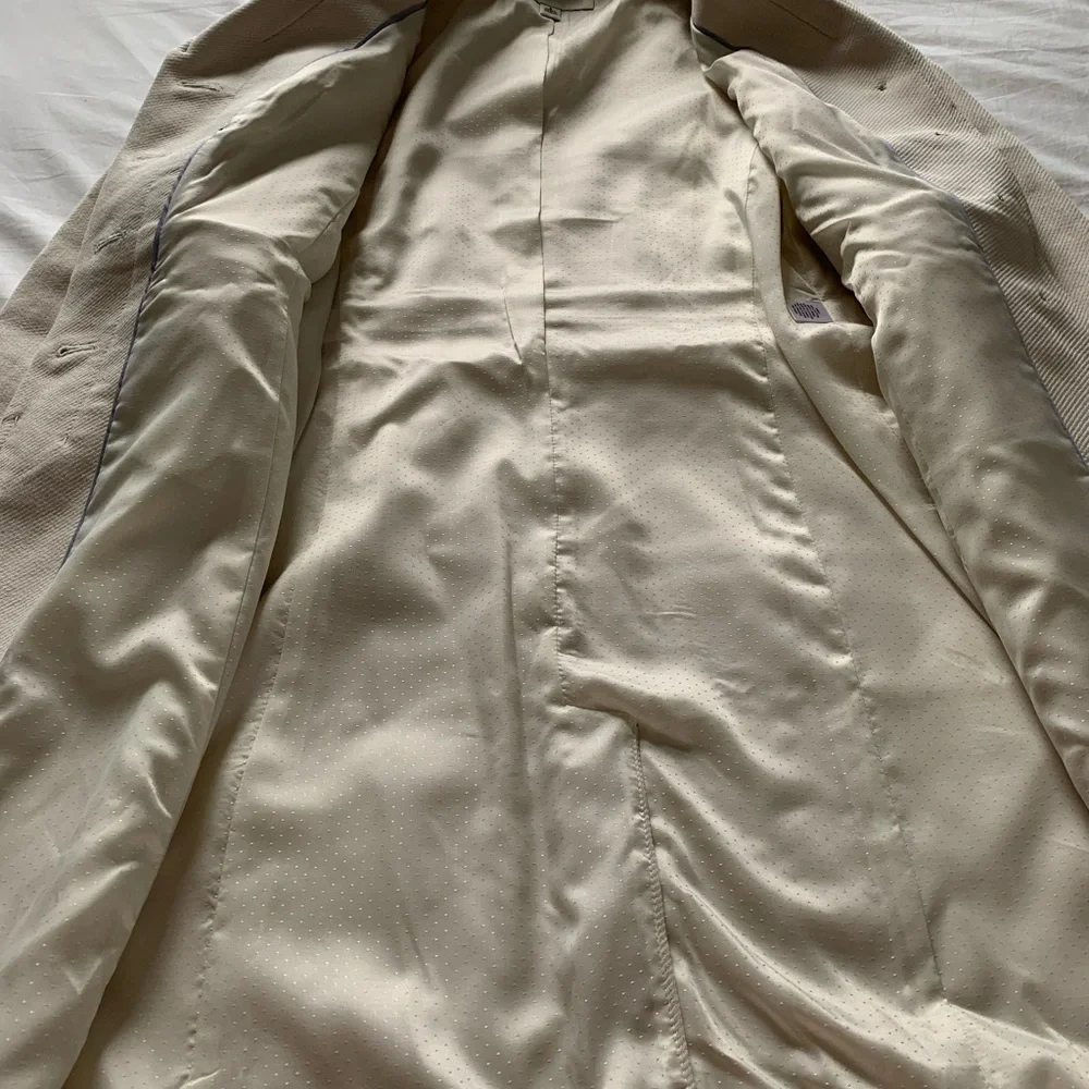 EUC! Banana Republic Cream Cotton Lady Coat - Picture 3 of 7